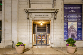 The Carlyle Ground Floor in Pittsburgh, PA - Building Photo - Building Photo