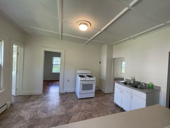 21-23-23 Lyman St in North Adams, MA - Building Photo - Building Photo