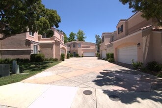 842 Caminito Estrella in Chula Vista, CA - Building Photo - Building Photo