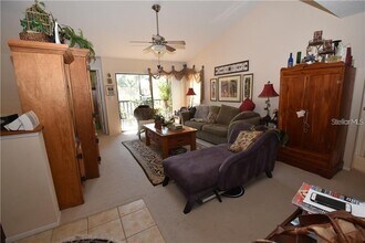 5704 Baywater Dr in Tampa, FL - Foto de edificio - Building Photo