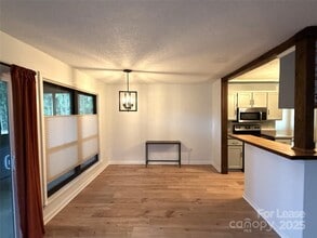 7201 Winery Ln in Charlotte, NC - Building Photo - Building Photo