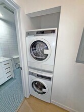 850 2nd St, Unit 206 in Santa Monica, CA - Building Photo - Building Photo