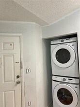 2550 SW 18th Terrace in Fort Lauderdale, FL - Building Photo - Building Photo