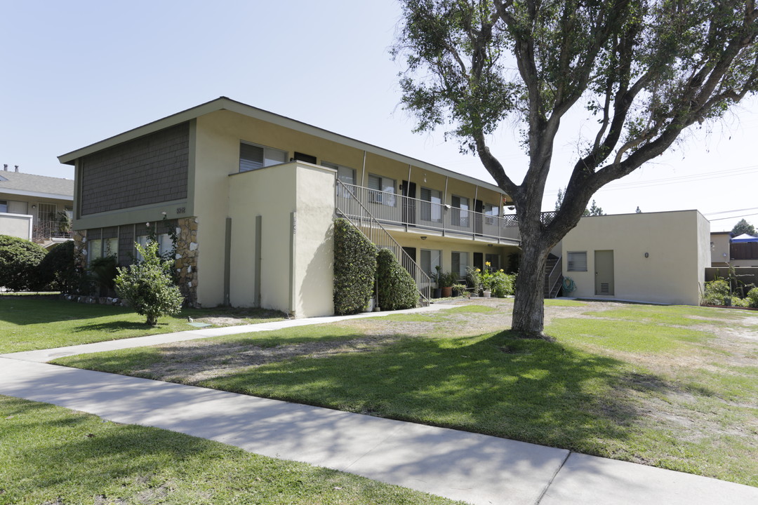 9342 Cellini Ave in Garden Grove, CA - Building Photo