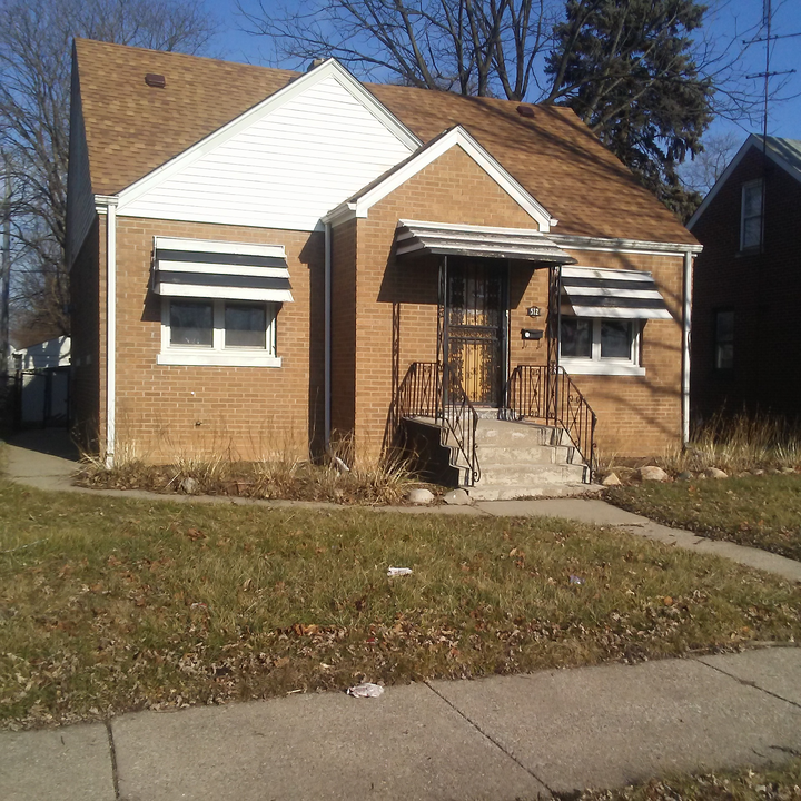 512 W 49th Ave in Gary, IN - Building Photo