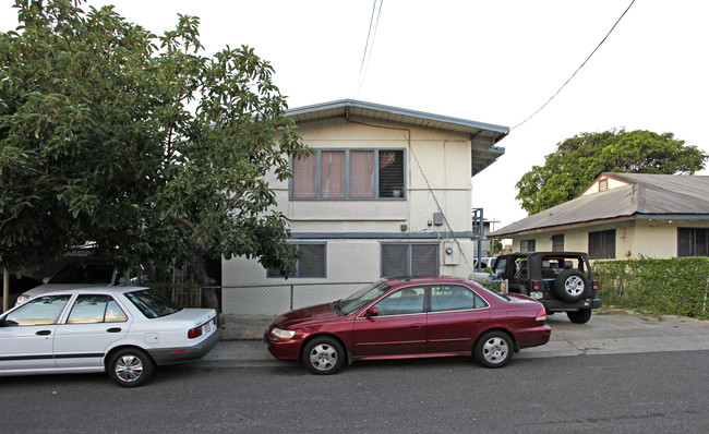 1031 McCandless Ln in Honolulu, HI - Building Photo - Building Photo