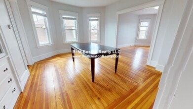 27 A Craigie St, Unit 3 in Somerville, MA - Foto de edificio - Building Photo