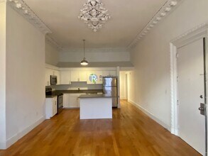 521 Massachusetts Ave, Unit 2 in Boston, MA - Building Photo - Building Photo
