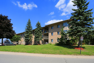 Timberwalk Condominiums in Barrie, ON - Building Photo - Building Photo