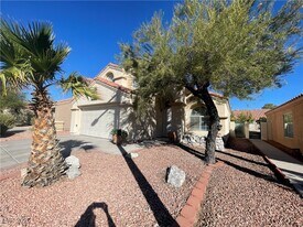 7936 Verde Springs Dr in Las Vegas, NV - Building Photo