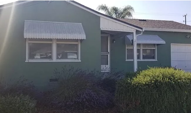 property at 1177 Victoria Ave