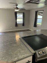 104 S 5th St in Crandall, TX - Building Photo - Building Photo