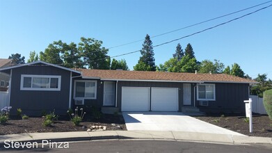 54 Kuhl Ct in Walnut Creek, CA - Building Photo - Building Photo