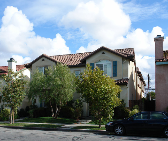 10892-10896 Walnut St in Los Alamitos, CA - Building Photo - Building Photo