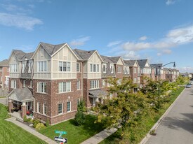 221 Remembrance Rd in Brampton, ON - Building Photo