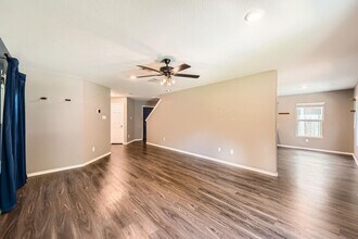 1352 Winding Willow Dr in Pinehurst, TX - Building Photo - Building Photo