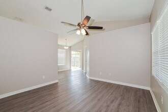 10412 Glassborough Dr in Orlando, FL - Building Photo - Building Photo