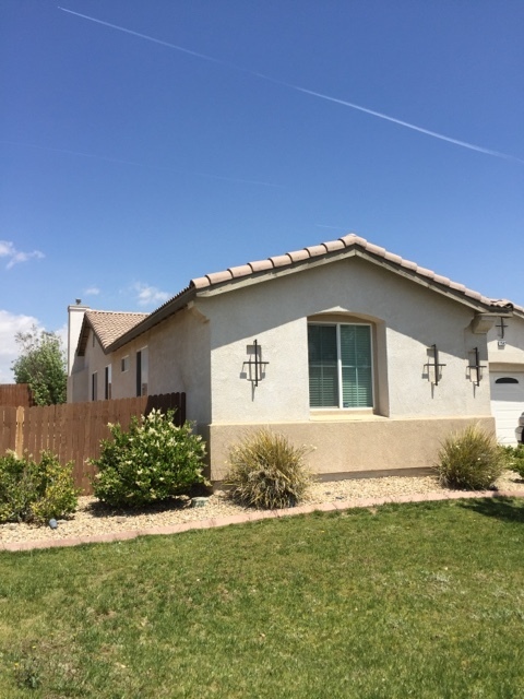 17642 High Point Ct in Victorville, CA - Building Photo - Building Photo