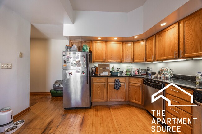 2722 N Kimball Ave in Chicago, IL - Building Photo - Building Photo