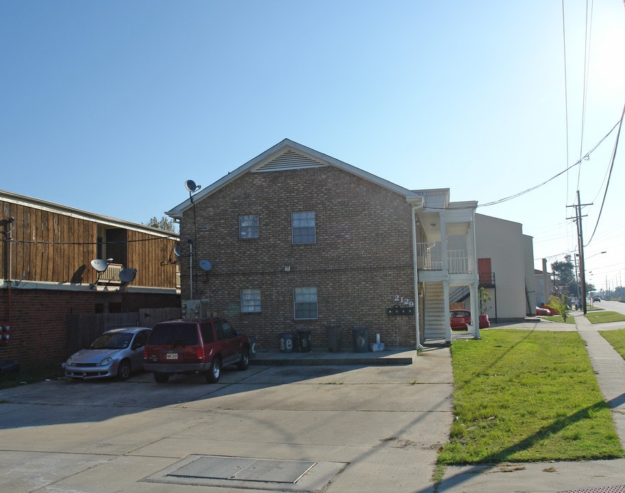 2129 Pasadena Ave in Metairie, LA - Building Photo