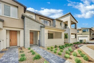 11476 Panoledge Ave in Las Vegas, NV - Building Photo - Building Photo