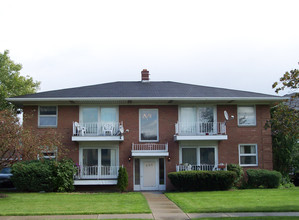 Delta Garden Apartments in Amherst, NY - Foto de edificio - Building Photo