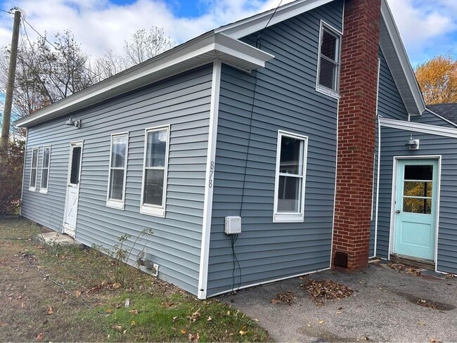 878 1st NH Turnpike in Northwood, NH - Building Photo - Building Photo