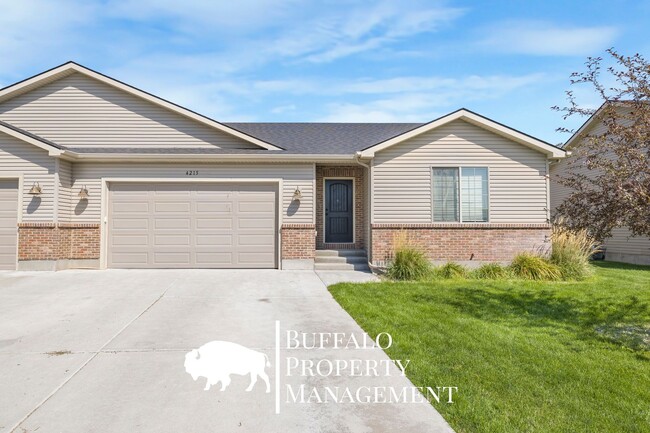 property at 4215 Roy Cir