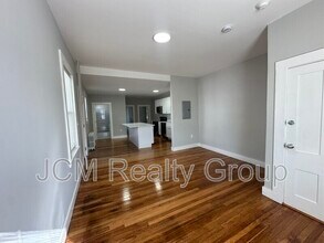 18 Wall St in Foxboro, MA - Building Photo - Building Photo