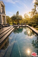 28600 Pacific Coast Hwy in Malibu, CA - Building Photo - Building Photo