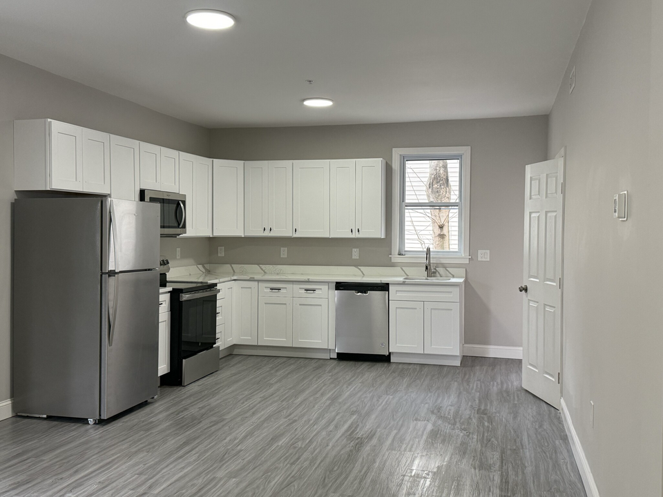 40 Fowler St, Unit 1 in Boston, MA - Building Photo