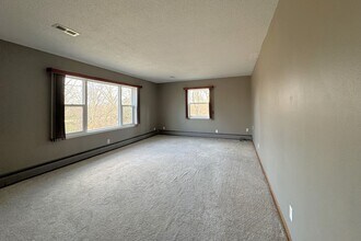 4014 Dawes Dr in Ames, IA - Building Photo - Building Photo