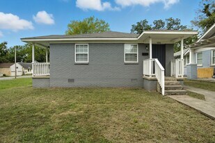 1318-1320 S Summit St in Little Rock, AR - Building Photo