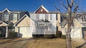 5025 Village Run Dr in Mcdonough, GA - Building Photo