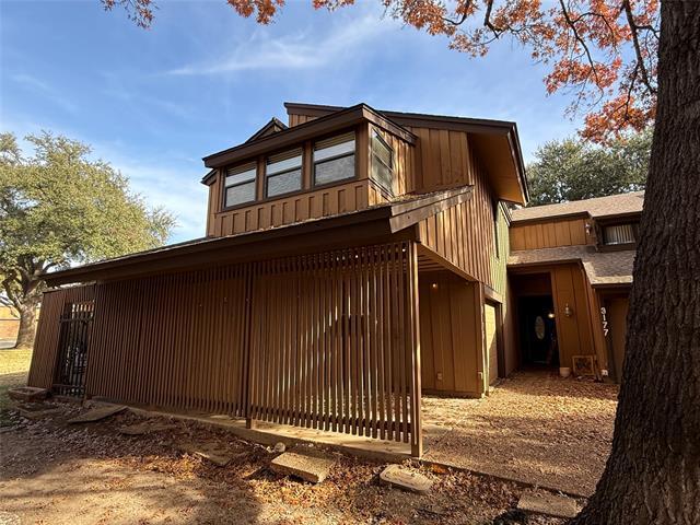 3175 Golden Oak Ct in Farmers Branch, TX - Building Photo - Building Photo