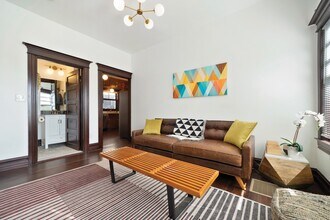 749 Columbia Ave, Unit 301 in Los Angeles, CA - Building Photo - Building Photo