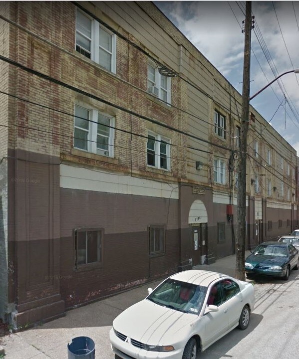 7749 Frankstown Ave in Pittsburgh, PA - Foto de edificio