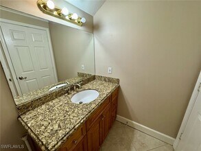 6560 Sandalwood Ln in Naples, FL - Building Photo - Building Photo