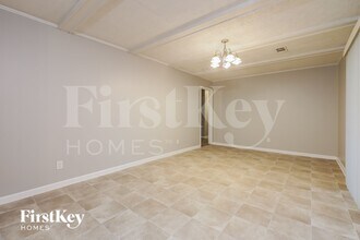 6700 Hidden Brook Trail in College Park, GA - Foto de edificio - Building Photo