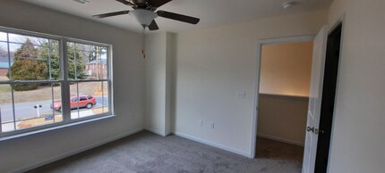 221 W Murphy St in Madison, NC - Building Photo - Building Photo