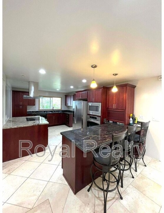 2755 Dow St in Honolulu, HI - Building Photo