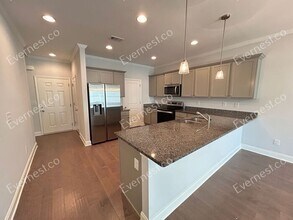 3845 Valley View Ct in Gainesville, GA - Building Photo - Building Photo