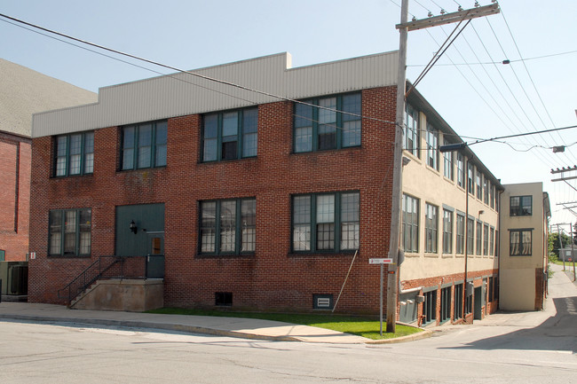 Opera House Apartments in Red Lion, PA - Building Photo - Building Photo