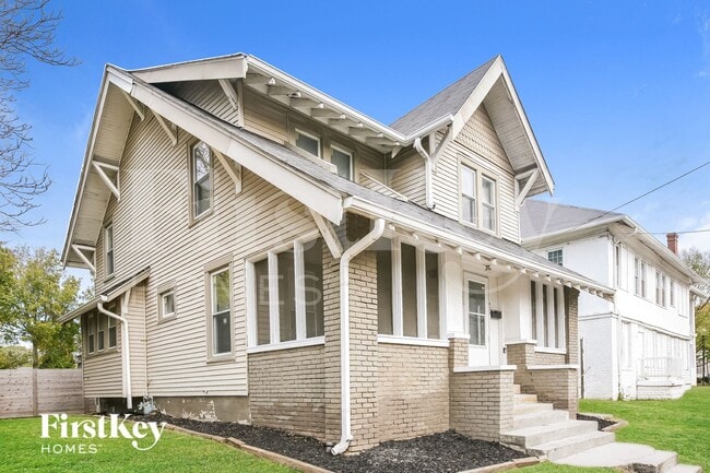 626 E 25th St in Indianapolis, IN - Foto de edificio - Building Photo
