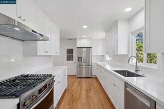 819 Rosedale Ave in Lafayette, CA - Building Photo - Building Photo