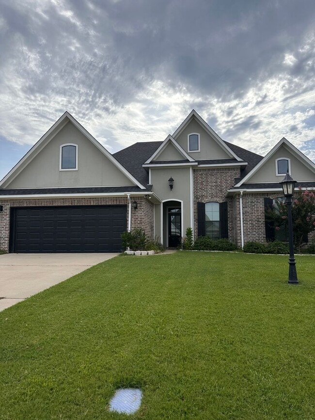 property at 120 Lessie Dr