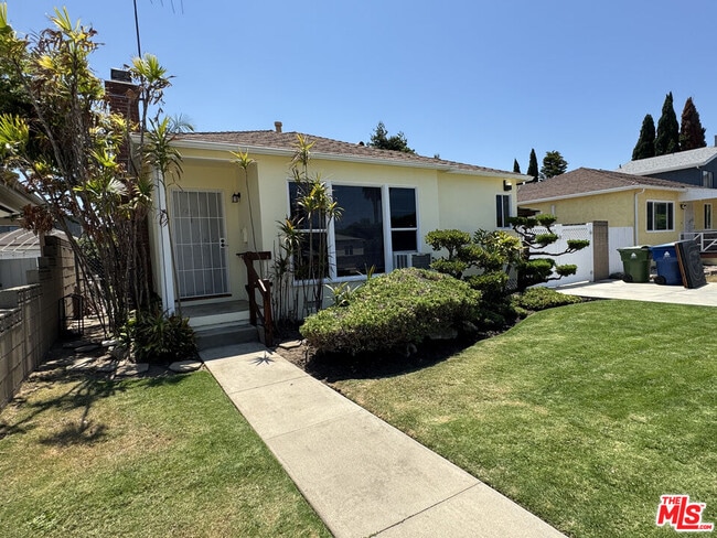 property at 12856 Walsh Ave