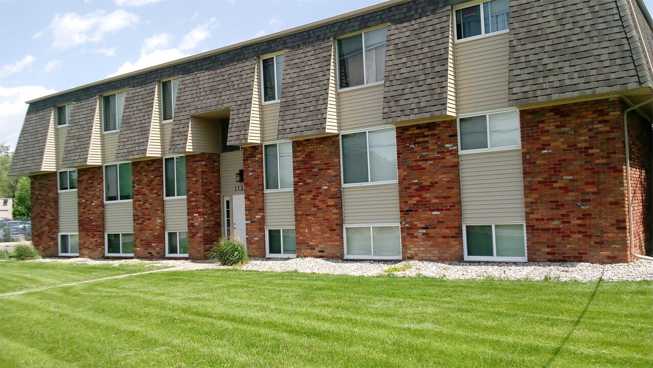 Old Goddard Apartments in Allen Park, MI - Building Photo