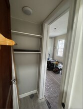 1348 N Bell Ave, Unit 2F in Chicago, IL - Foto de edificio - Building Photo