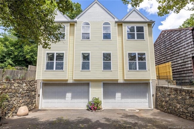 7 Edgewood St in Norwalk, CT - Building Photo - Building Photo